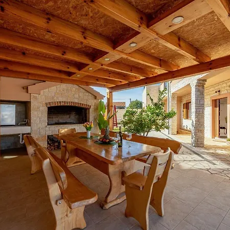 Vila Kamen Zadarvillas Pridraga
