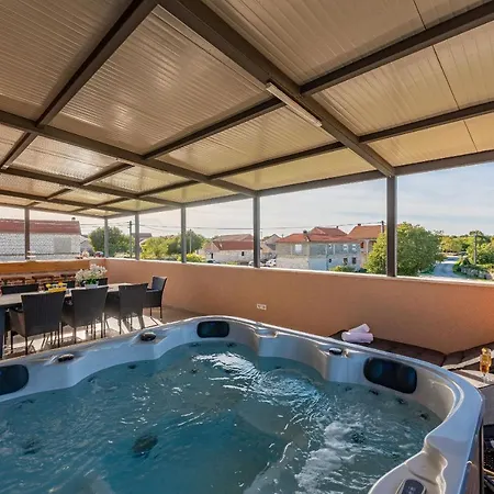 Kamen Zadarvillas * Pridraga