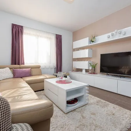 Kamen Zadarvillas