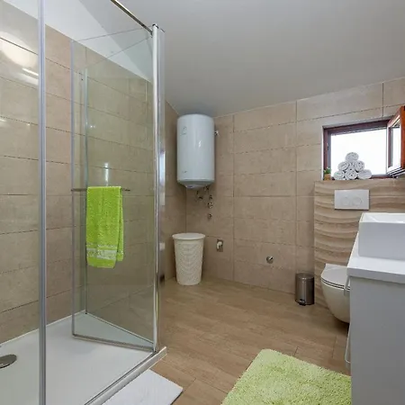 Kamen Zadarvillas * Pridraga