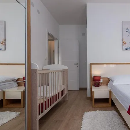 Kamen Zadarvillas *