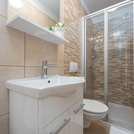 Kamen Zadarvillas * Pridraga