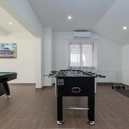 Kamen Zadarvillas Pridraga