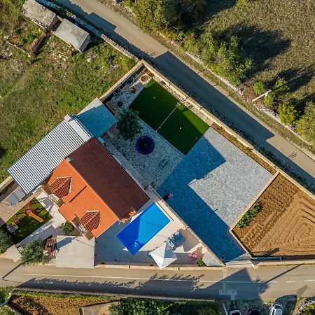 Kamen Zadarvillas Villa