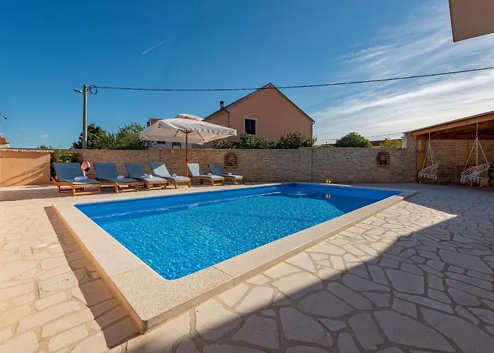 Kamen Zadarvillas *