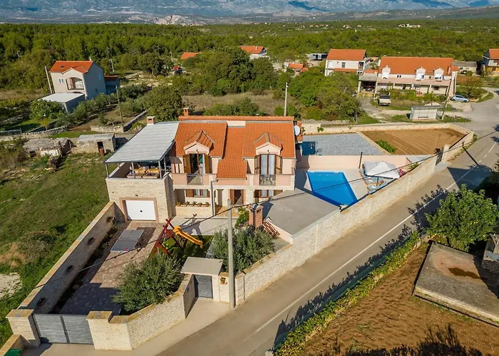 Kamen Zadarvillas *